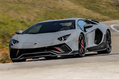 lamborghini ultimae aventador